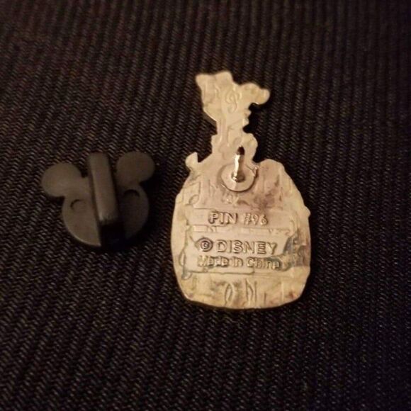 Disney Pin Scamp Lady & the Tramp MMM World Without Fences Song 18081 2002 68 - Picture 4 of 6